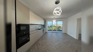 0% Comision | Apartament cu 3 camere, parcare si terasa | Soporului - imagine 2