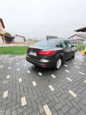Ford focus 1.6 benzină și gpl  - imagine 4