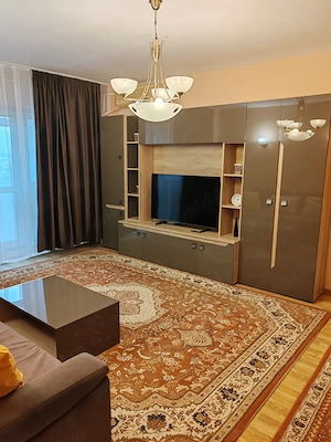 Apartament 2 camere, renovat, mobilat complet, vedere la Dâmbovița   3 minute de metrou - imagine 2