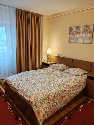 Apartament 2 camere, renovat, mobilat complet, vedere la Dâmbovița   3 minute de metrou - imagine 4