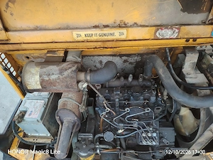 jcb 801, șenilată . - imagine 3