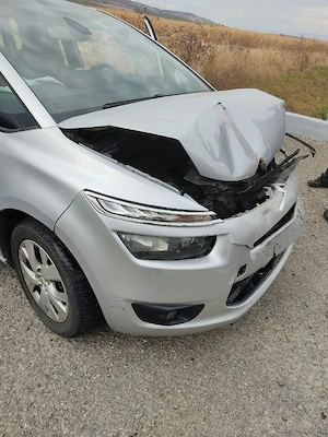Vind citroen c4 grandpicasso avariat - imagine 4
