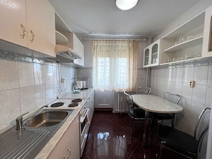 Închiriere apartament decomandat cu 3 camere, Bld. Decebal - imagine 6
