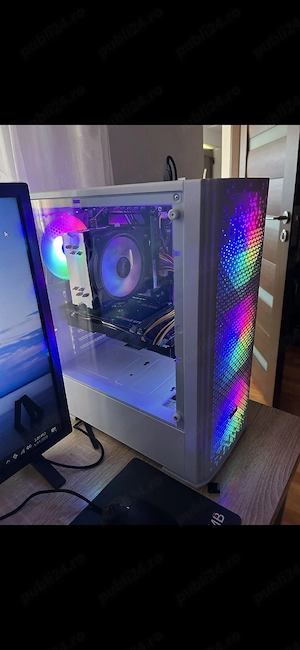Vand PC in stare buna 
