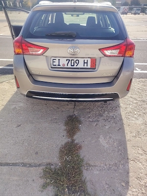 Toyota auris - imagine 3