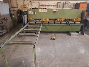 Laser CO2 model Bystronic 3015 kw3,an2002, complet echipat si alte utilaje  - imagine 5