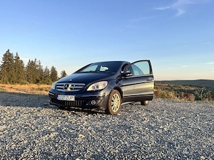 Vând Mercedes B class 2.0. Automat 