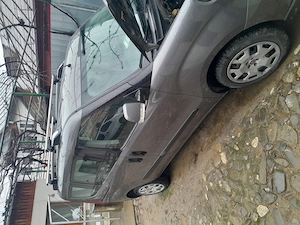 Vand Fiat Doblo benzina 2015 .5 locuri 
