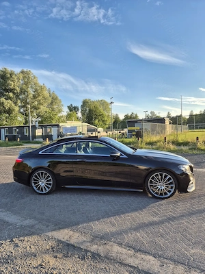 Mercedes e220d coupe amg line burmester panoramic - imagine 4