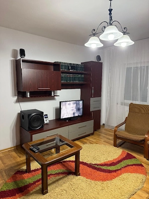 Inchiriez  2 camere Bacila