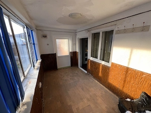 Teren 255 mp și casă bătrânească   Oportunitate investiție construcție Voluntari - imagine 2