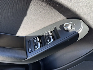 Audi A4 - imagine 13