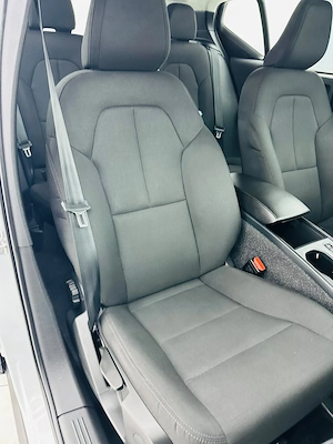 Volvo XC40 - imagine 18