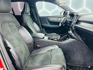 Volvo XC40 - imagine 17