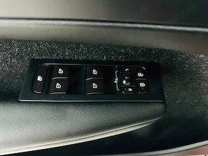 Volvo XC40 - imagine 11