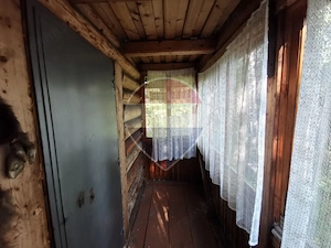 Teren de 900 mp cu cabană rustică, într-o zonă liniștită - imagine 10