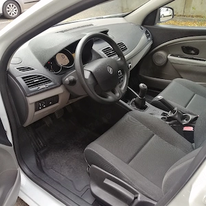 Renault Megane 1.6 benzina 101 cp Euro 5  - imagine 7