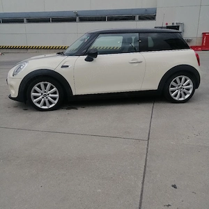 Mini John Cooper Works 1.5 Benzina 136 cp Euro 5  - imagine 5