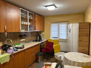 Apartament 3 camere de vânzare decomandat  - imagine 5