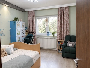 Apartament 3 camere de vânzare decomandat  - imagine 2