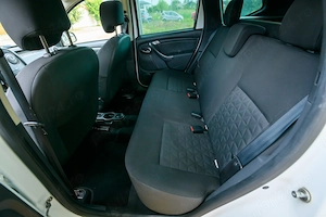 Dacia Duster 1.5 dCi 110CP 4x4 - imagine 10