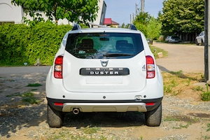 Dacia Duster 1.5 dCi 110CP 4x4 - imagine 4