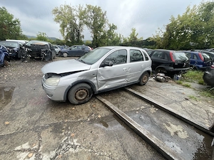 Dezmembrez Opel Corsa C Facelift 1.2 Z12XE 55kW 75CP an 2006