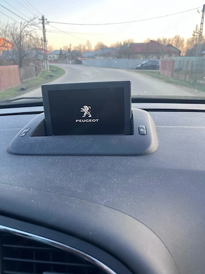 Peugeout 3008, 1.6 benzina, 180000 Km - imagine 4