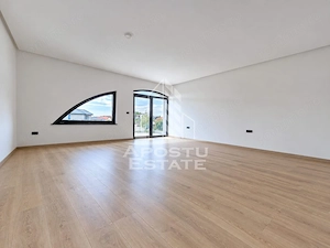 Vila generoasa,ideala pentru clinica ,zona Via Carmina - imagine 3