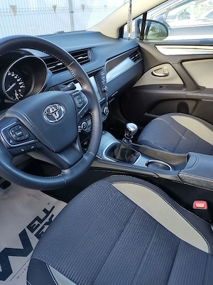 Vand Toyota Avensis 2.0 143cp 2018 - imagine 6