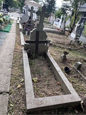 Vand loc de veci Cimitirul Damaroaia  - imagine 5