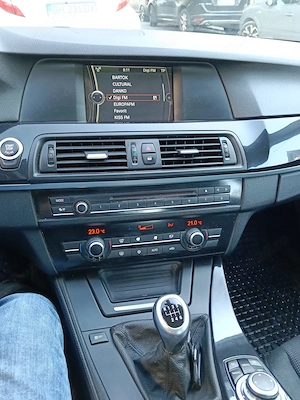 BMW 523i 2010 manuală - imagine 6