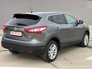 Nissan Qashqai 1.6 dCi 130 CP  Navigație Cameră| Panoramic - Garanție - Rate - imagine 4