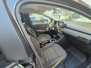 Vand Sandero Stepway - imagine 2