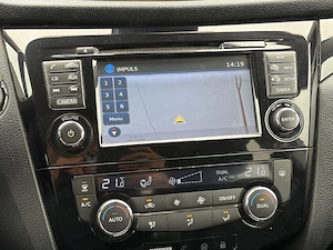 Nissan Qashqai 1.6 dCi 130 CP  Navigație Cameră| Panoramic - Garanție - Rate - imagine 7