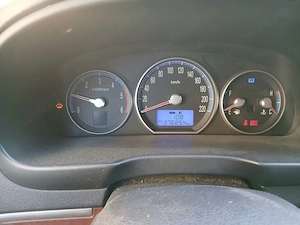 Hunday Santa Fe, 2.2 crdi 4 4 automată, 7 locuri, trapă, incălzire în scaunele - imagine 2