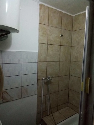 Inchiriez Garsoniera Zona Buna,piata M17 sau parc UFO - imagine 2