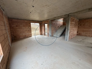🏡 Casă la roșu, D+P+E, 223 mpu, teren 10 ari - imagine 9