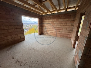 🏡 Casă la roșu, D+P+E, 223 mpu, teren 10 ari - imagine 14