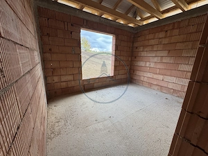 🏡 Casă la roșu, D+P+E, 223 mpu, teren 10 ari - imagine 19