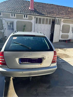 Mercedes Benz C220  - imagine 2