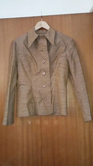 Blazer pentru femei.
