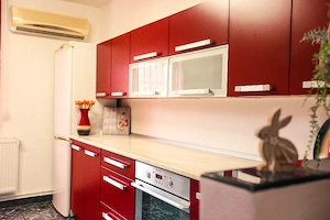 Inchiriez apartament 