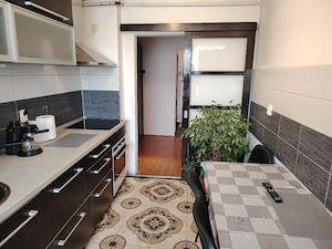 Schimb apartament 3 camere Hunedoara  - imagine 3