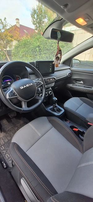 Vând autoturism Dacia Jogger Hibrid 140 - imagine 6
