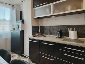 Schimb apartament 3 camere Hunedoara 