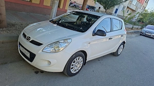 Proprietar,vand Hiunday I 20, an 2012