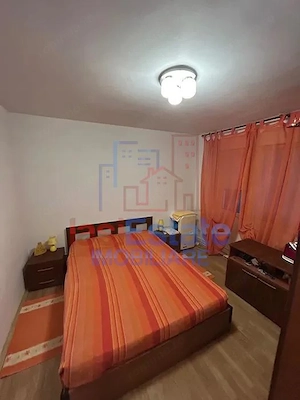 Apartament cu 2 camere decomandat, 53 mp, parter - Alexandru cel Bun - imagine 2