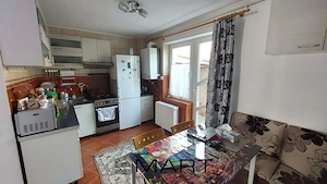 Garsoniera decomandata si curte proprie in Piata Cluj - imagine 8