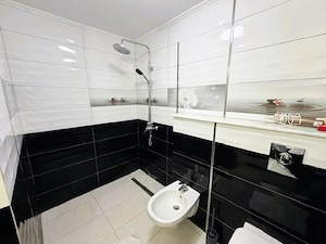 Apartament 2 camere Str. Libertatii etaj 1 - imagine 5